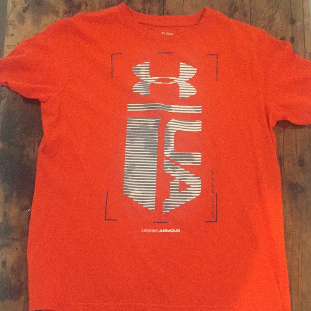 Boys Orange Under Armour performance  t-shirt  XL